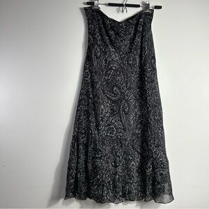 Sundance Women’s Silk Skirt Size 10 Black White Paisley